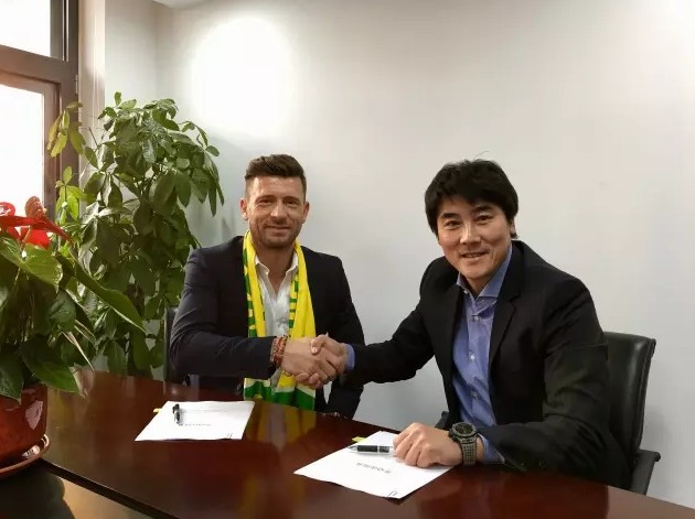 2023.2.28：在报价未满足60亿镑估值后，格雷泽家族对出售产生分歧。